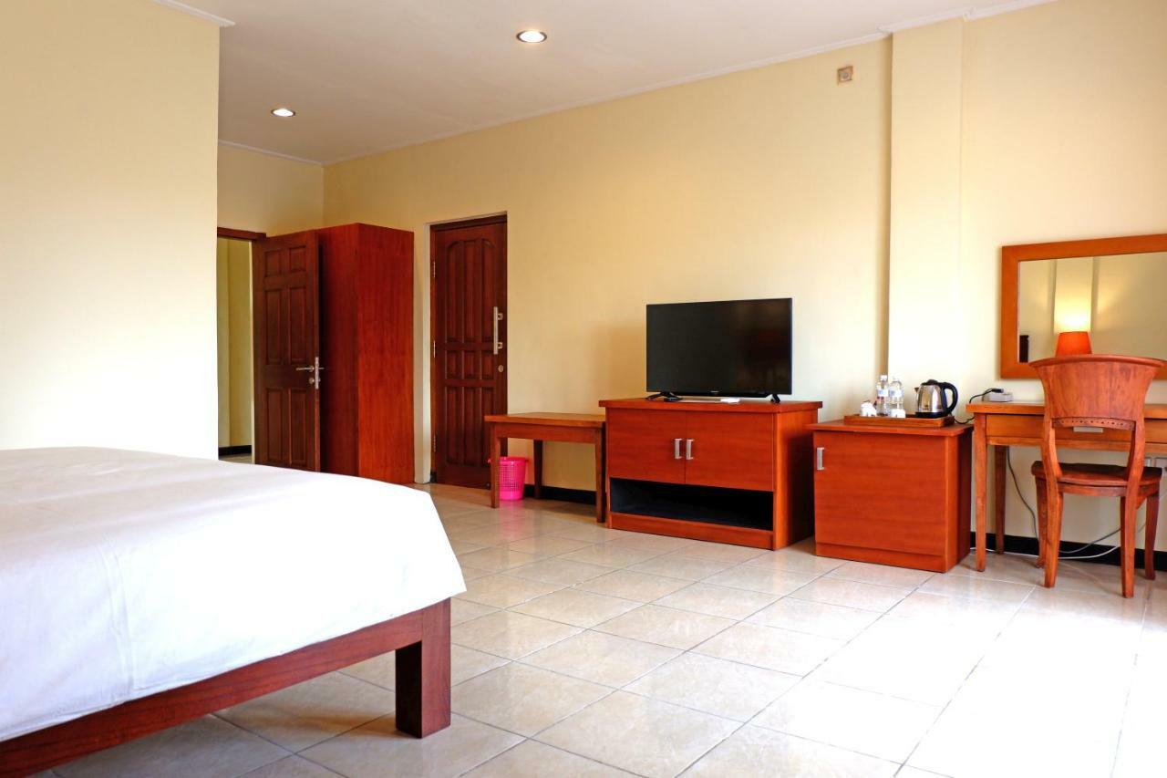 Hotel Intansari Denpasar Exterior foto